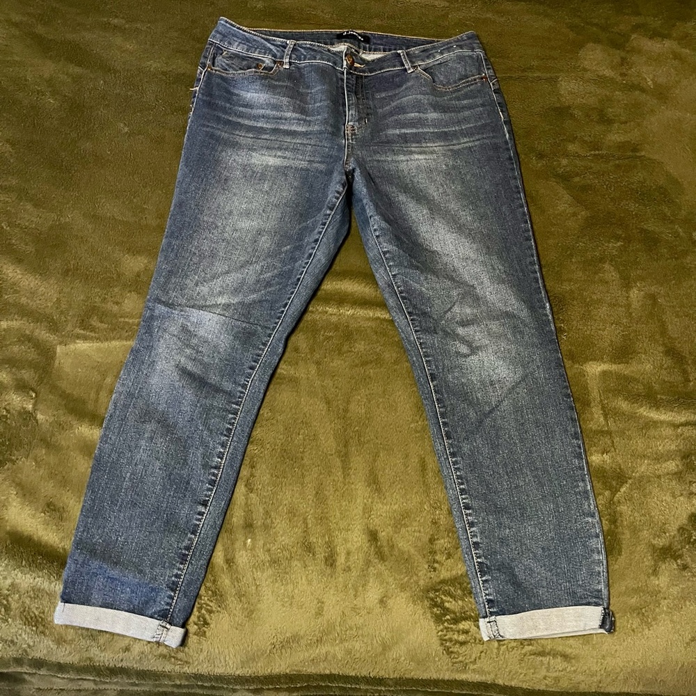 d. jeans Women's Ankle Cropped Denim